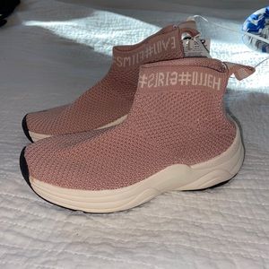 Brand new Zara girls high top light pink sneakers size 28